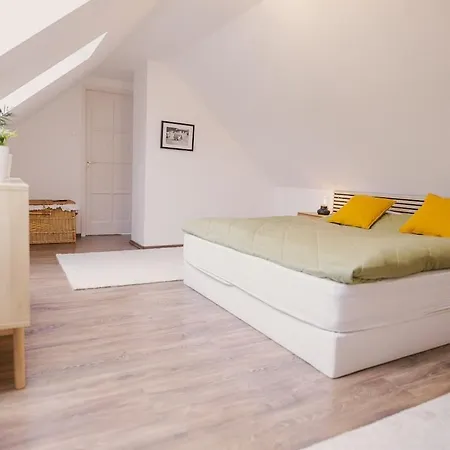 Beke Vendeghaz Διαμέρισμα Hollókő